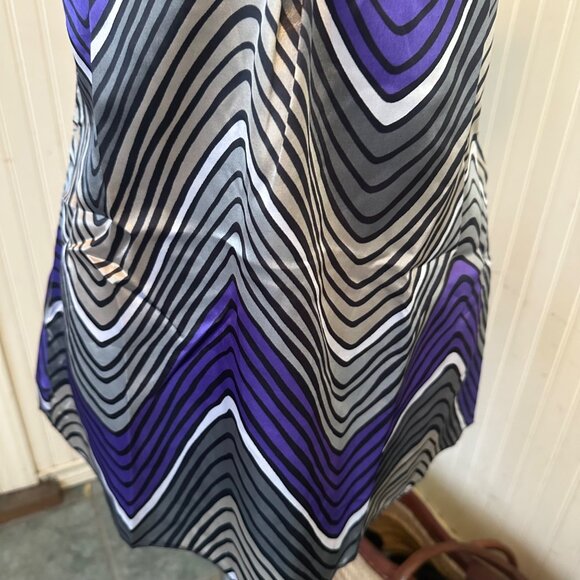 SheScool Womens Sleeveless Chevron-Print Tunic Top With Embellished Neckline L - Picture 8 of 8